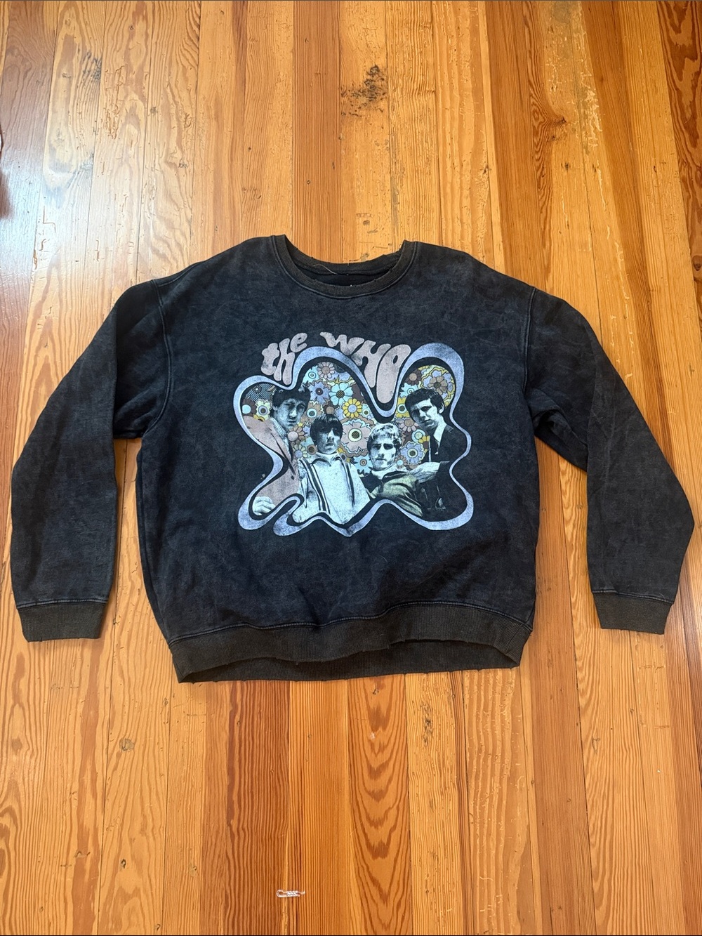Urban Outfitters Black Vintage Graphic Crewneck Sweatshirt